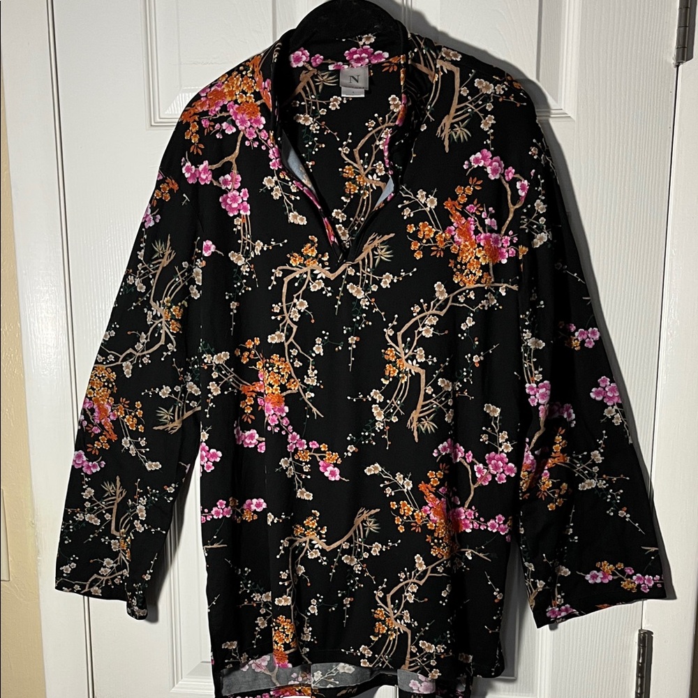 Natori oriental cherry blossom, top mandarin collar pink black long sleeve L